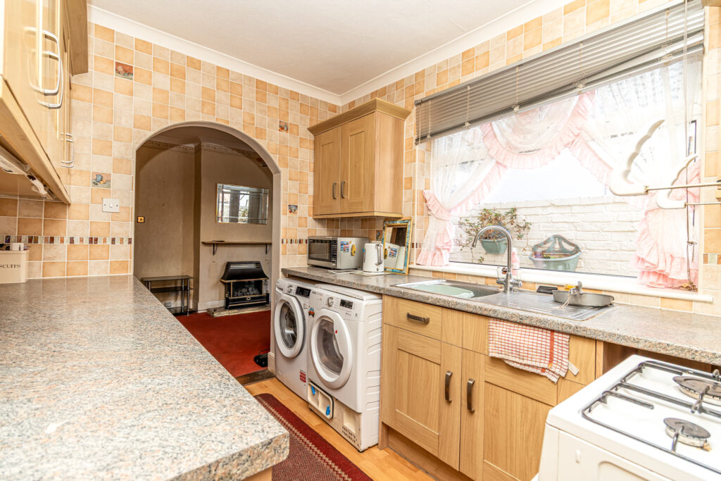 2 bedroom house for sale, Sutherland Road, Southsea, PO4 – photo 11