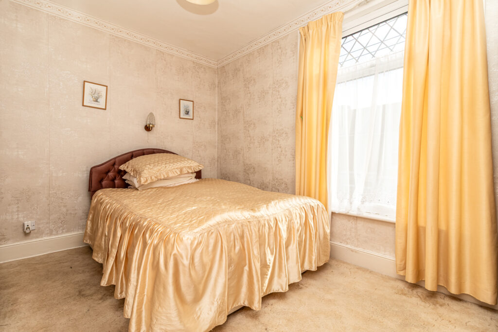 2 bedroom house for sale, Sutherland Road, Southsea, PO4 – photo 14