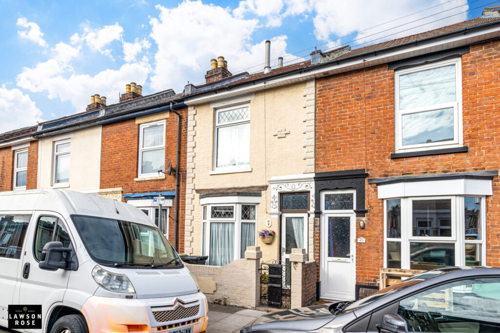 2 bedroom house for sale, Sutherland Road, Southsea, PO4