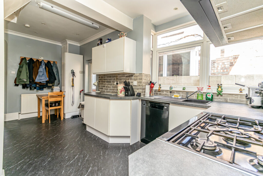 2 bedroom house for sale, North End Grove, Portsmouth, PO2 – photo 8