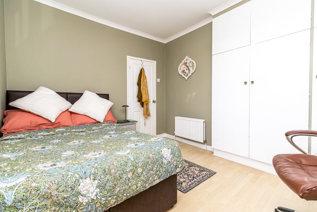 2 bedroom house Sold STC, Hollam Road, Southsea, PO4 – photo 13