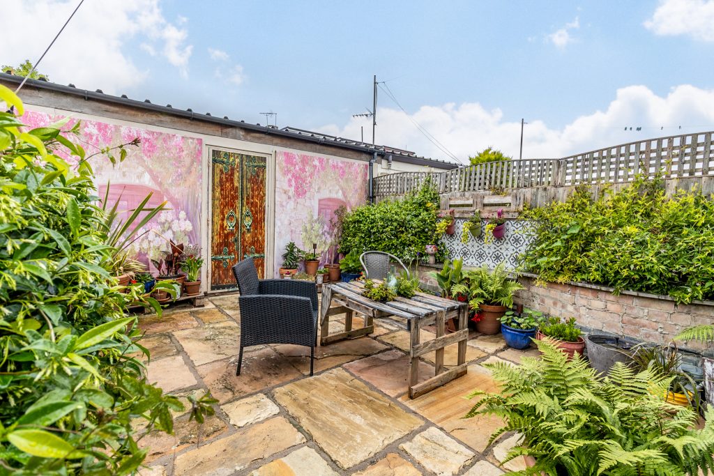 2 bedroom house Sold STC, Hollam Road, Southsea, PO4 – photo 5