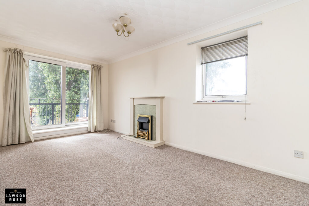 2 bedroom flat for sale, Ferry Road, Southsea, PO4 – photo 2