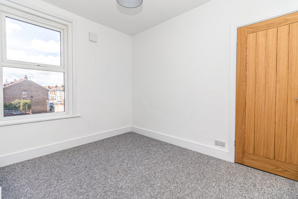 3 bedroom house Sold STC, Winter Road, Southsea, PO4 – photo 16