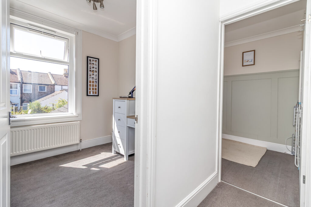 3 bedroom house Sold STC, Westfield Road, Southsea, PO4 – photo 15