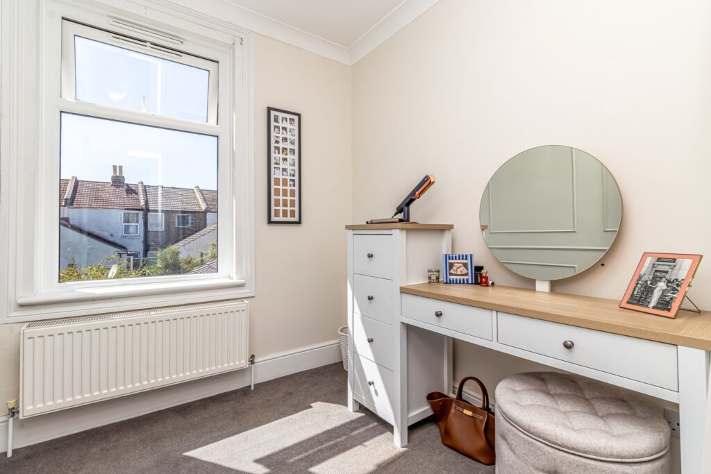 3 bedroom house Sold STC, Westfield Road, Southsea, PO4 – photo 13