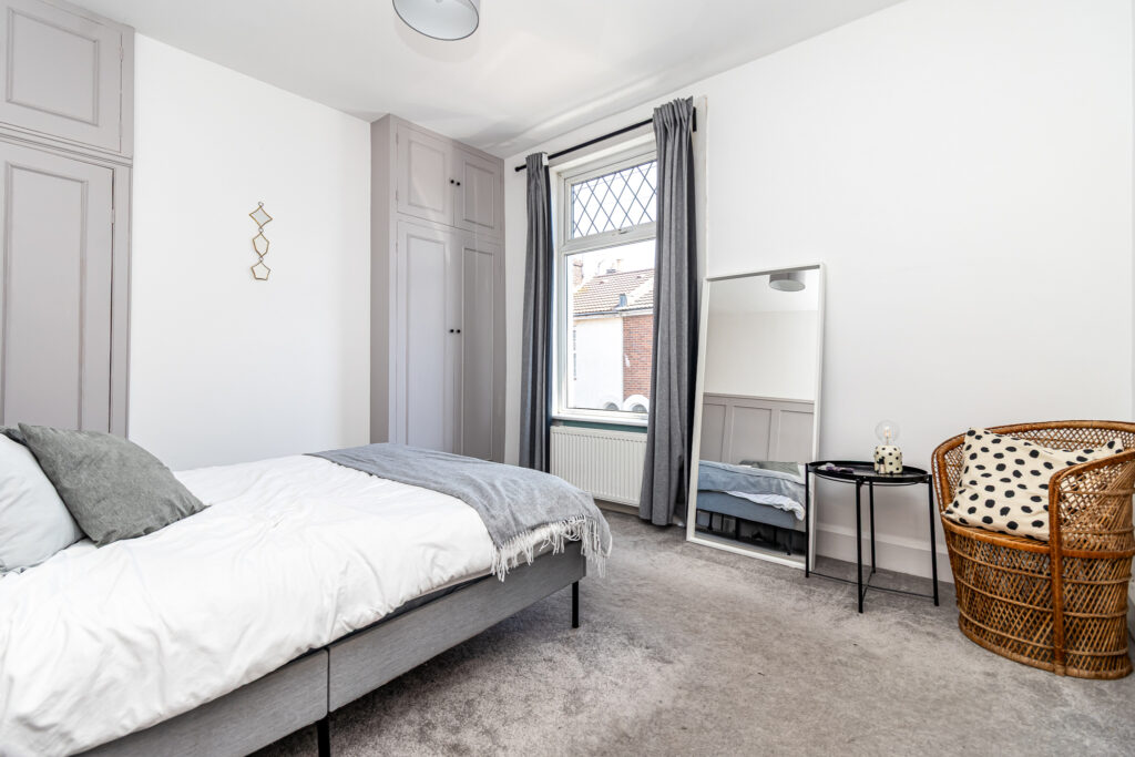2 bedroom house Sold STC, Brompton Road, Southsea, PO4 – photo 11