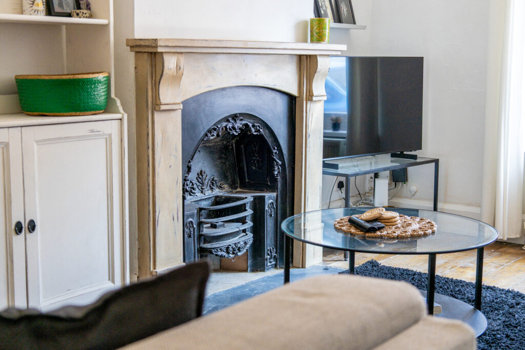 2 bedroom house Sold STC, Brompton Road, Southsea, PO4 – photo 3