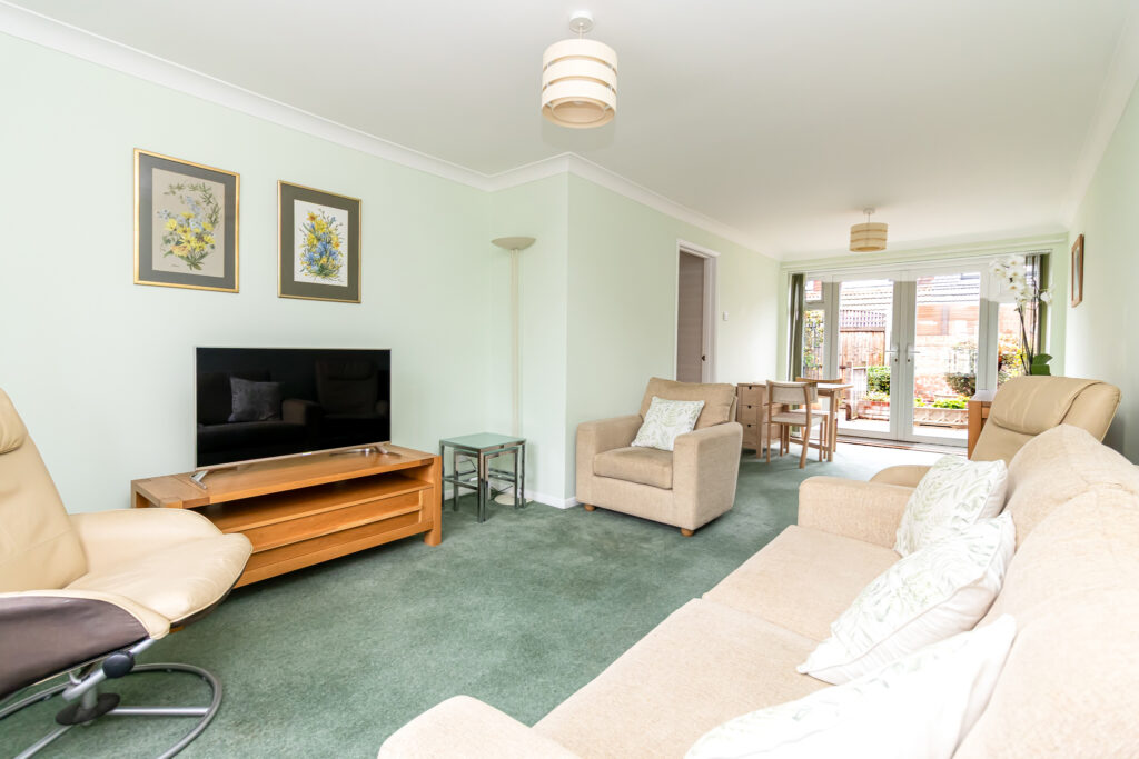 3 bedroom house for sale, Sovereign Drive, Southsea, PO4 – photo 2