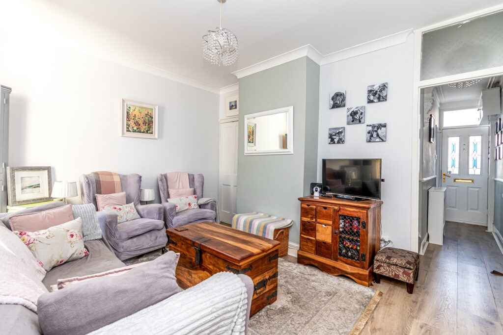 2 bedroom house for sale, Vernon Avenue, Southsea, PO4 – photo 3