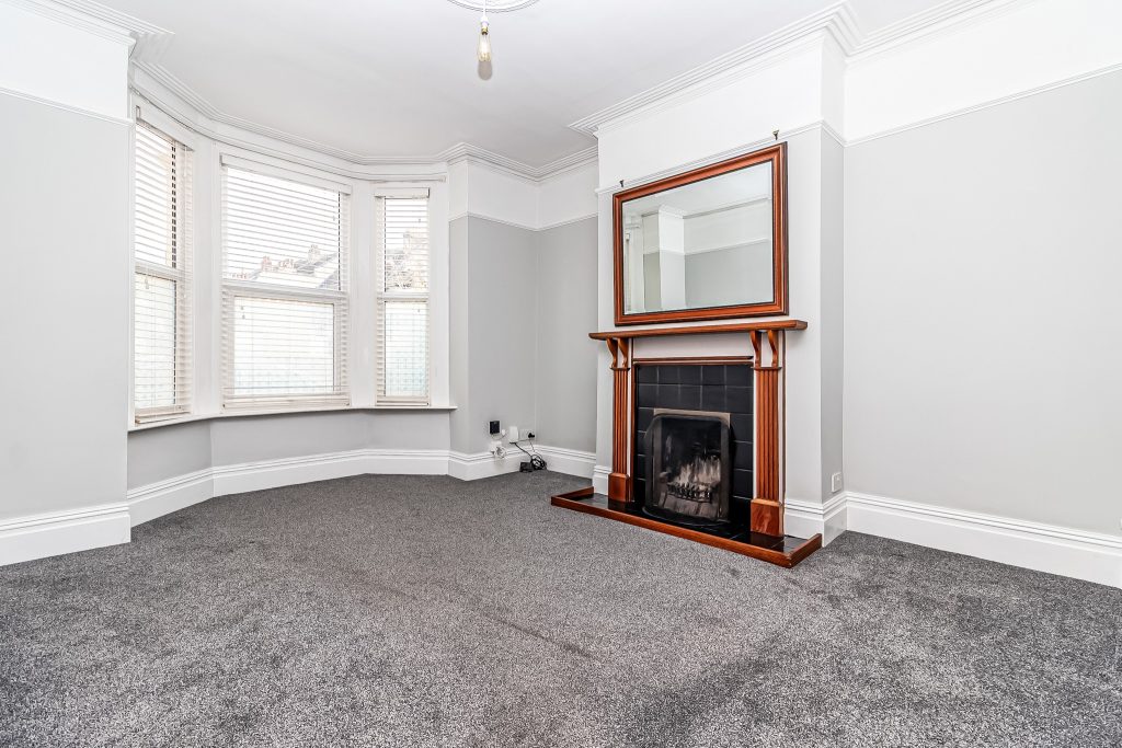 3 bedroom house Sold STC, Winter Road, Southsea, PO4 – photo 6