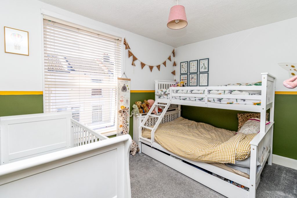 2 bedroom house Sold STC, Londesborough Road, Southsea, PO4 – photo 14