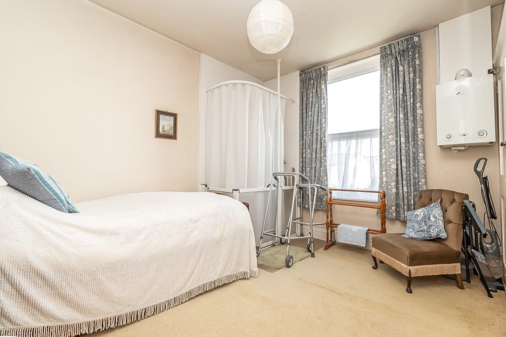 3 bedroom house Sold STC, Haslemere Road, Southsea, PO4 – photo 20