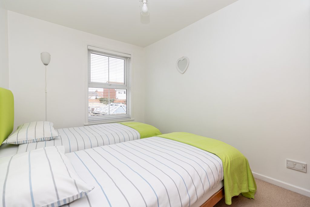 2 bedroom house for sale, Highland Terrace, Southsea, PO4 – photo 5