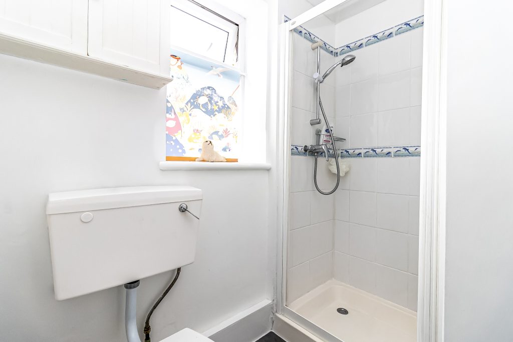 3 bedroom house Sold STC, Addison Road, Southsea, PO4 – photo 12