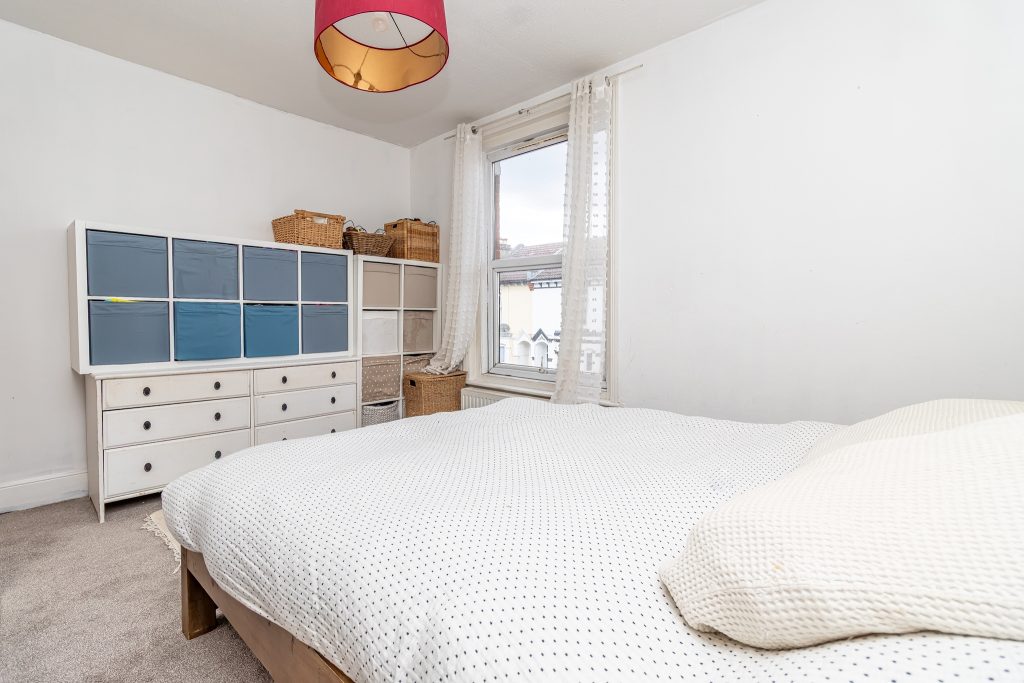 2 bedroom house Sold STC, Eastfield Road, Southsea, PO4 – photo 6