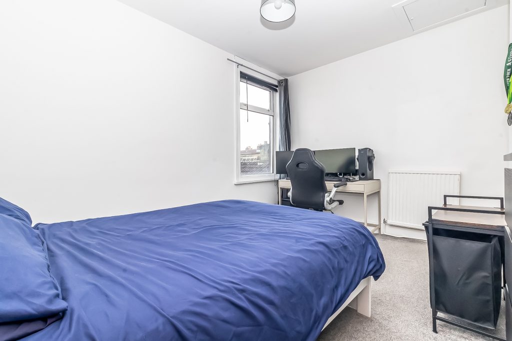 2 bedroom house Sold STC, Landguard Road, Southsea, PO4 – photo 10
