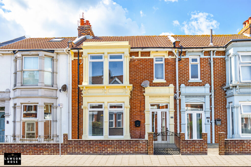 3 bedroom house Sold STC, Winter Road, Southsea, PO4